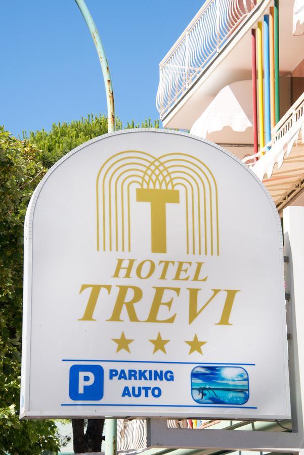 Hotel Trevi ลิโดดิเยโซโล ภายนอก รูปภาพ